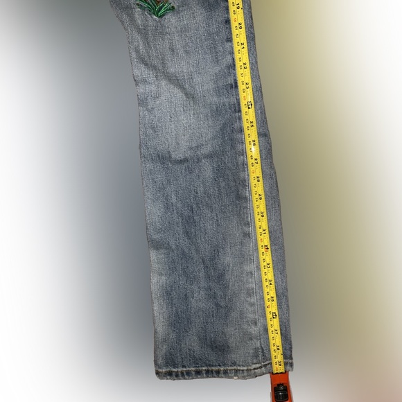 y2k low-rise flared jeans - Picture 4 of 7